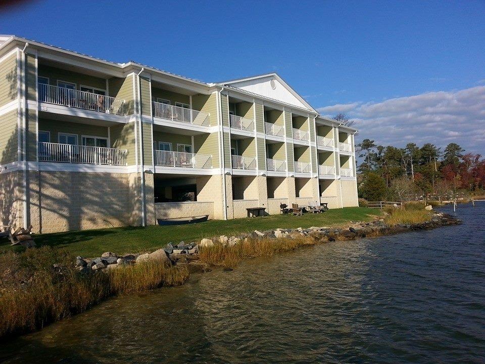 Island Inn & Suites, Ascend Hotel Collection Piney Point Extérieur photo