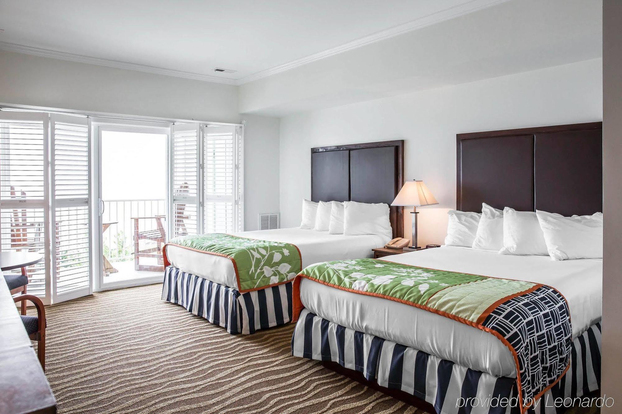 Island Inn & Suites, Ascend Hotel Collection Piney Point Extérieur photo