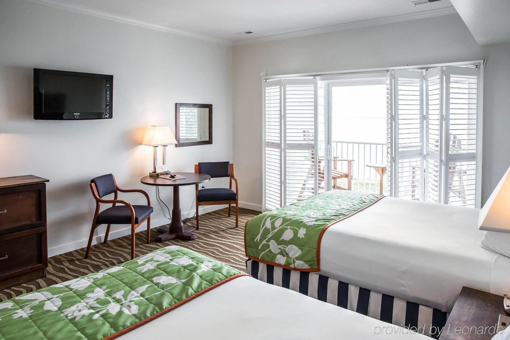Island Inn & Suites, Ascend Hotel Collection Piney Point Extérieur photo